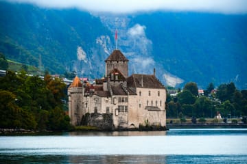 Guided Walking Tour of Montreux's Culture and Scenery