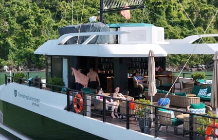 Luxury Day Cruise and Kayaking in Halong Bay