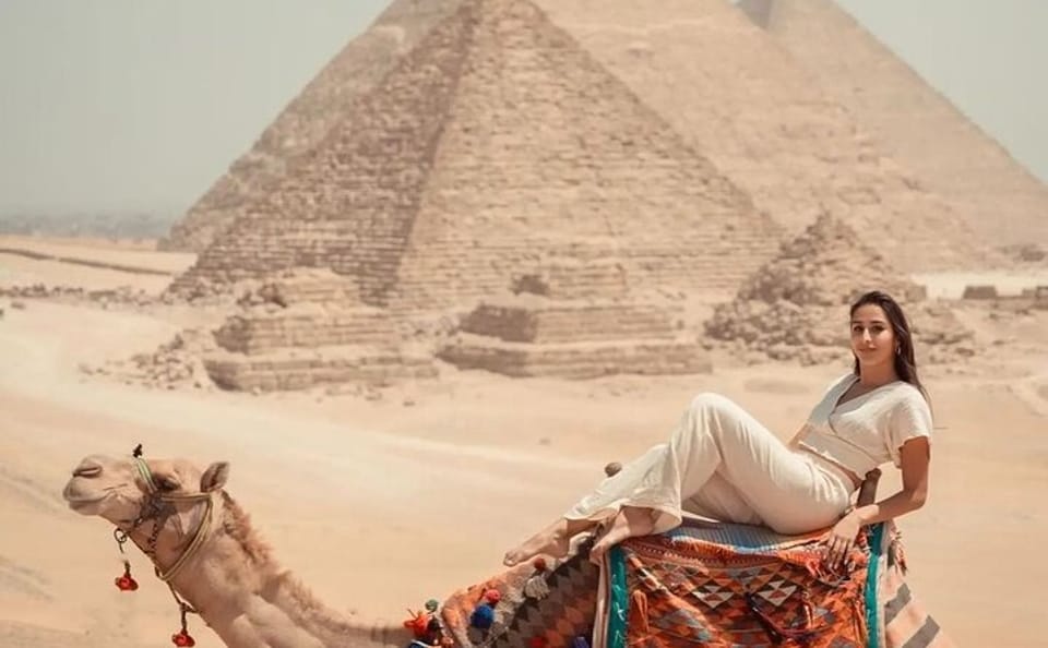 Private Giza Pyramids Tour with Dinner Cruise in Cairo