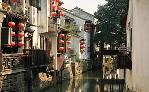 Private Day Trip Transfer to Suzhou and Zhouzhuang from Shanghai