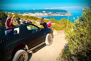 Private 4X4 Jeep & Beach Picnic Tour in Arrábida, Sesimbra-Lisbon
