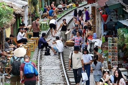 Explore Hanoi on a Personalized Layover Tour from the Airport