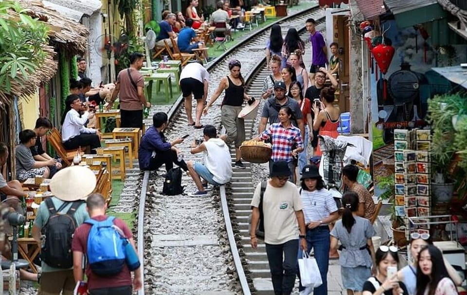 Hanoi Layover Private Tour: Culture and Cuisine Experience
