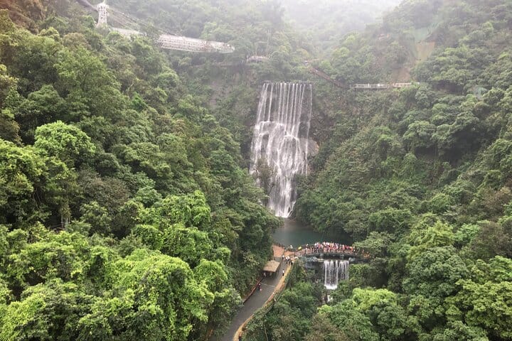 Private Day Tour to Gulong Canyon and Cave Fairland from Guangzhou 3