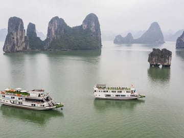 Halong Bay Budget Cruise 2 Days 1 Night Tour from HANOI