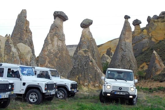 Cappadocia: Sunrise and Sunset Jeep Safari