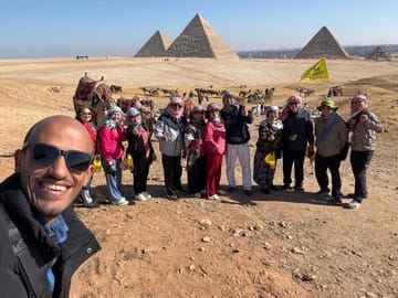 Private Giza Pyramids Tour with Egyptologist Guide