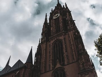 Day Trip from Cologne to Frankfurt with Guided Tours