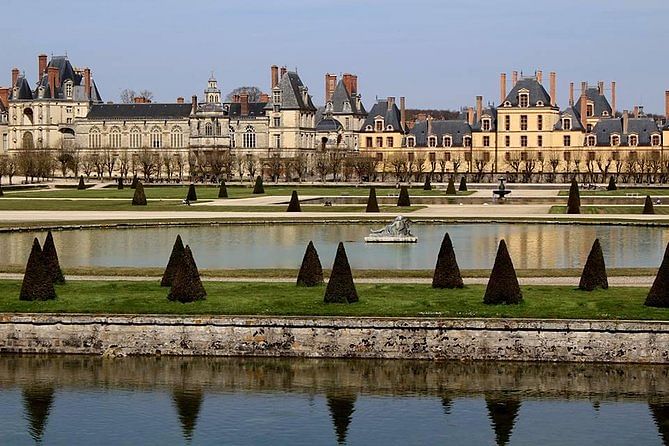 Fontainebleau Express: Private Day-Trip From Paris To Visit The Castle