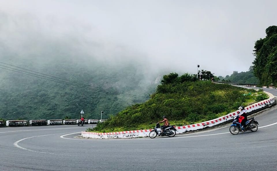 Truoi Lake and Hai Van Pass Scenic Day Tour in Hue