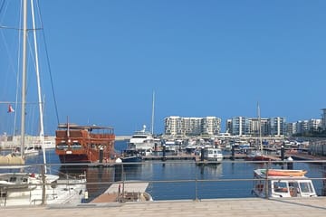 Snorkeling and Kayaking at Dimaniyat Islands, Muscat
