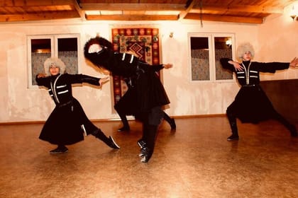 Acquaintance with Georgia in half a day. History, Folklore, Supra