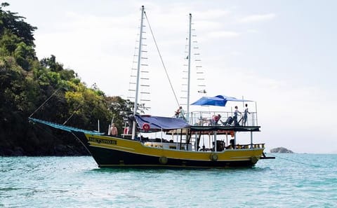 Schooner Tour of Paraty Islands with Swimming and Snorkeling