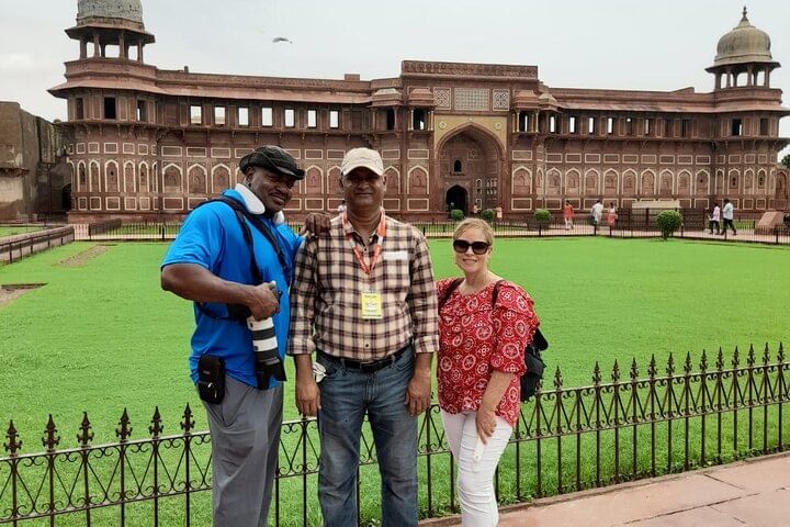 Private Tour from Delhi to Agra by Luxury Super Fast Train