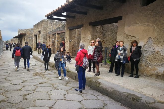 Group Excursion, Visit to the Ruins of Pompeii (4 hours)	 6