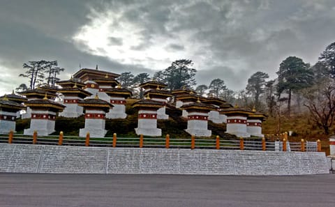 9-Day Cultural Tour of Bhutan and Nepal: Thimphu, Paro, Punakha