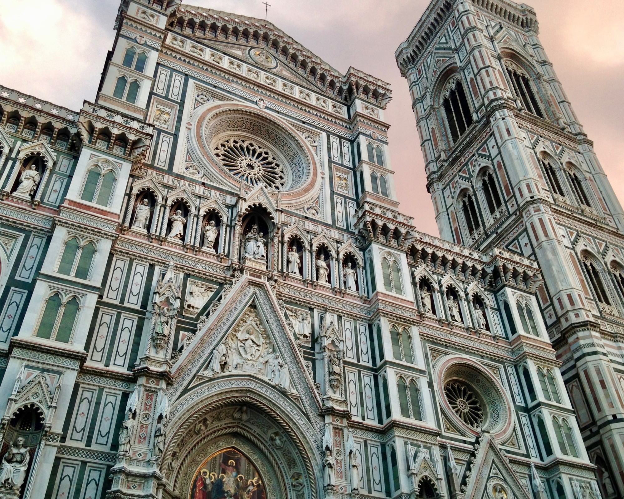 Florence: Food-Walking Tour along the most characteristic streets