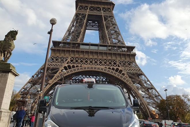 Private Paris Night Lights & Landmarks Tour