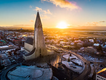 Marvel upon the beauty of Reykjavik´s scenic architecture as we visit our most famous landmarks.