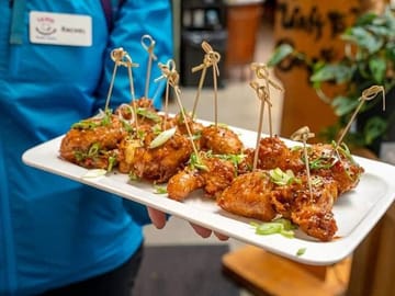Private Vancouver City and Gastown Food Tour Experience