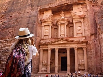 Full-Day Tour to Petra from Sharm El Sheikh – Explore Jordan’s Ancient Wonder