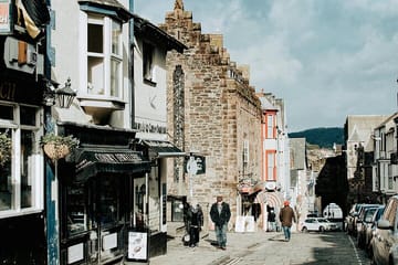 North Wales Day Tour from Liverpool with Conwy Castle Visit