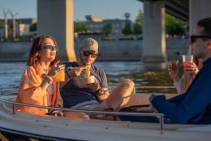 4-Person Motorboat Cruise 2 hours