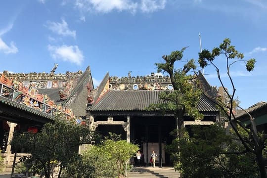 Private 5-Hour Tour to Academy of Clan Chen and Canton Tower in Guangzhou