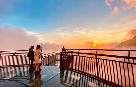 Half-Day Tour of Sapa's Dragon Cloud Glass Bridge and Silver Waterfall