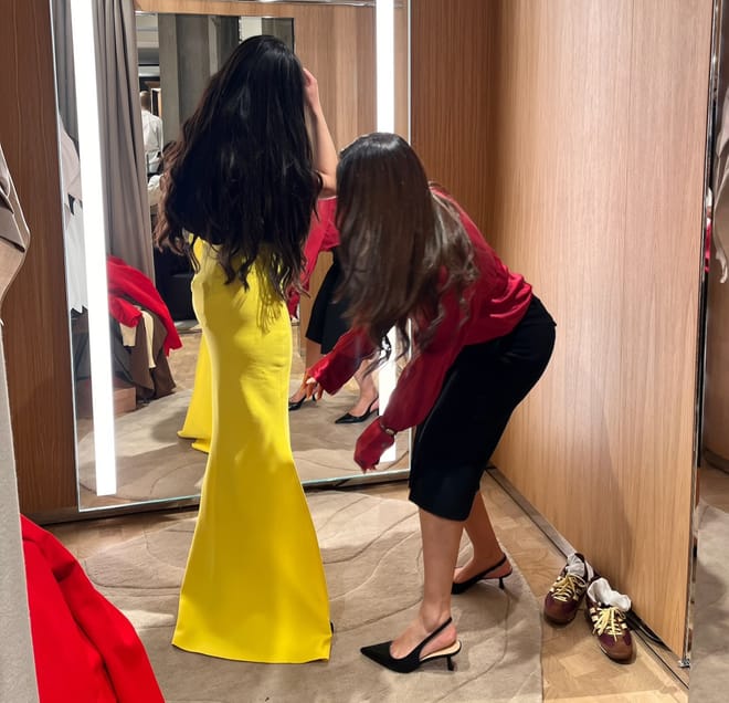 Private Personal Shopping experience in Paris with Hotel pickup/drop off