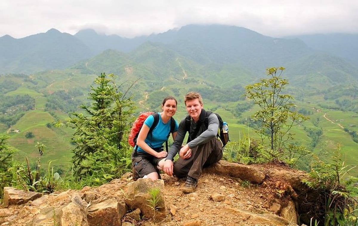 Sapa 2-Day Trekking & Homestay Overnight Tour by Bus from Hanoi