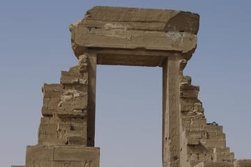 Private 7-Hour Guided Tour of Dendera and Luxor Temples
