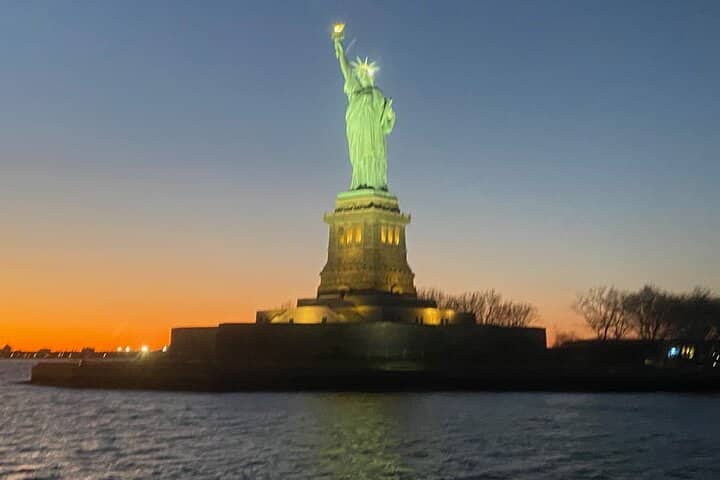 Statue of Liberty Ellis Island Cruise with One World Trade Ticket - 1