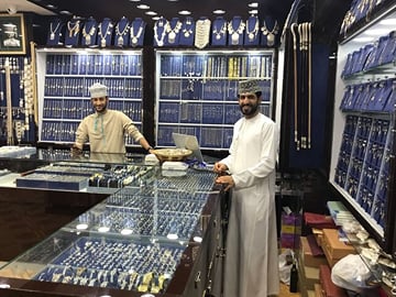 Private Day Trip to Grand Mosque and Nizwa Market