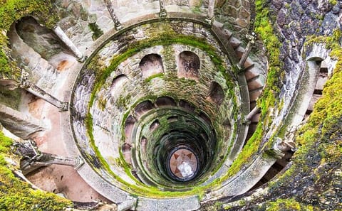 Guided Day Tour of Sintra, Palácio da Pena, and Cascais