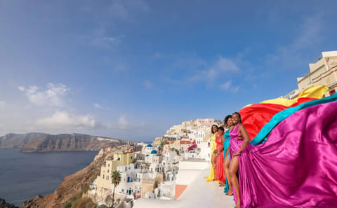 Private Photography Tour in Fira, Santorini with Dress Shoot