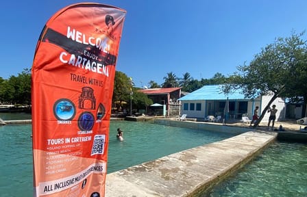 VIP Snorkeling and Boat Tour of Rosario Islands in Cartagena