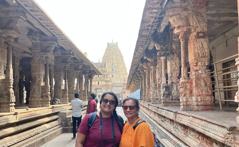 Bengaluru to Hampi Heritage Tour with Chitradurga Stop