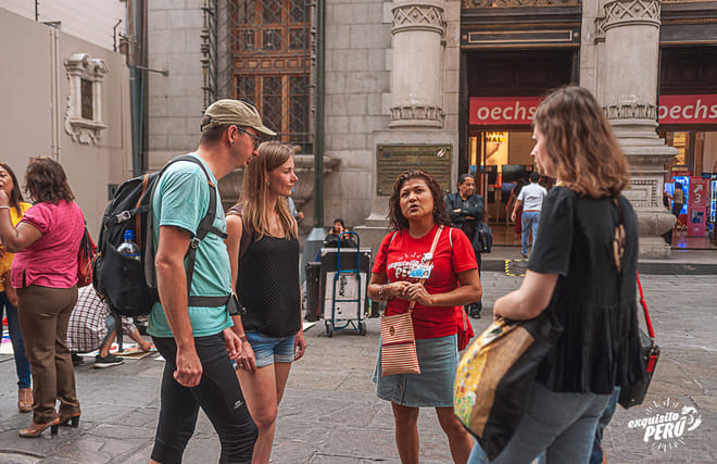 Street Food, Market and Old Eateries Tour 9