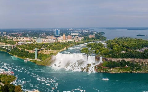 Full Day Niagara Falls Tour from New York City