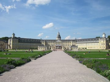 Karlsruhe Highlights: Palace, Squares & Cultural Landmarks