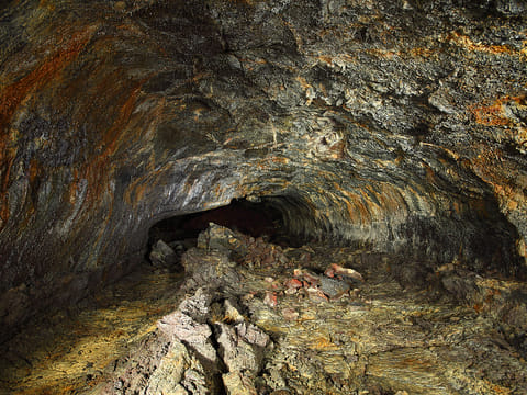 Lava Caves Exploration, photo 5