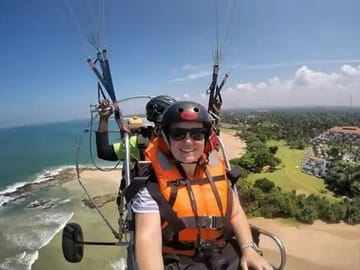 Paramotoring Adventure Over Negombo's Coastal Scenery
