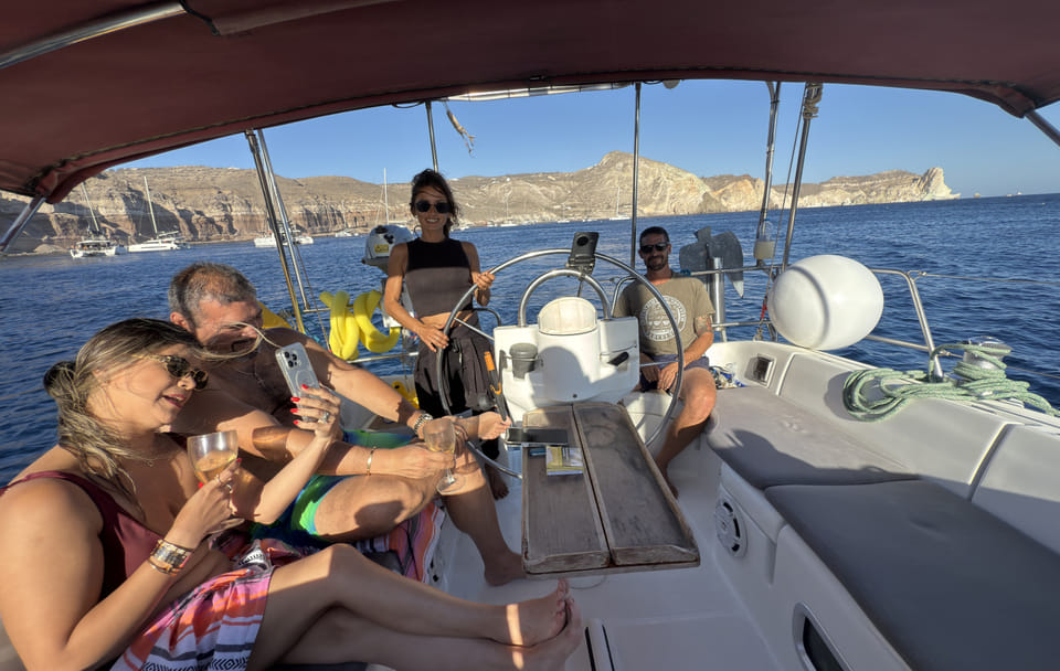 Private Sailing Tour Along Santorini's Stunning Coastline