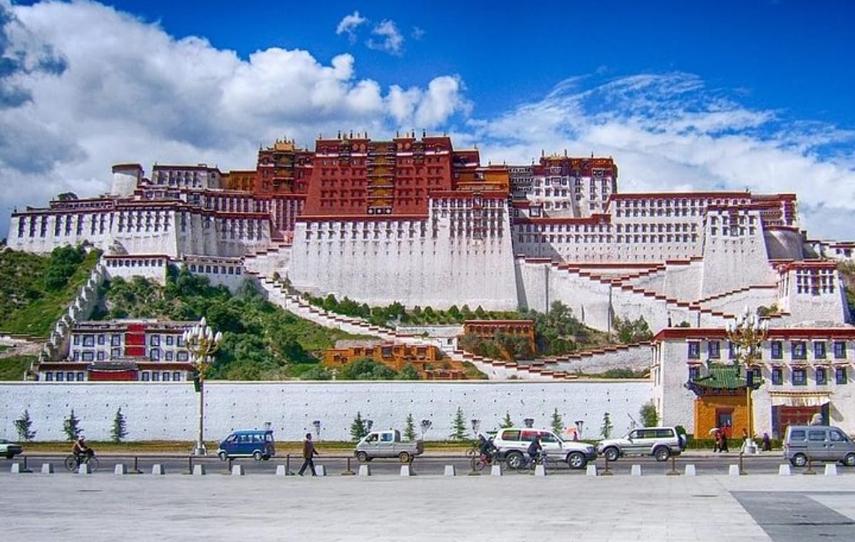 9 Day Lhasa City Essential Group Tour with Kathmandu Sightseeing