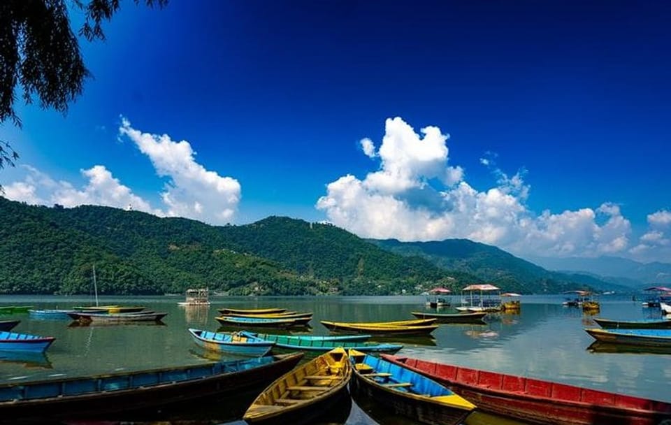 Pleasing Pokhara City with captivating Chitwan Jungle Tour from Kathmandu