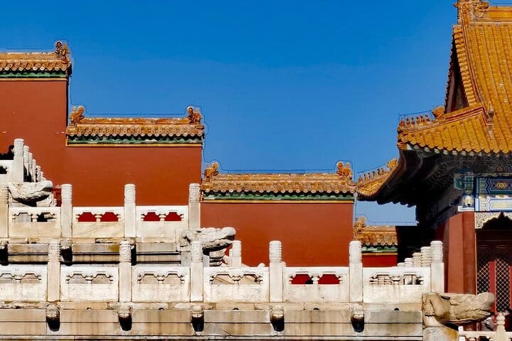 6 days private tour of Beijing and Shanghai by bullet train. 7