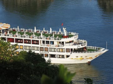 Starlight Cruise - Halong Bay Luxury Cruise 2 Days Tour