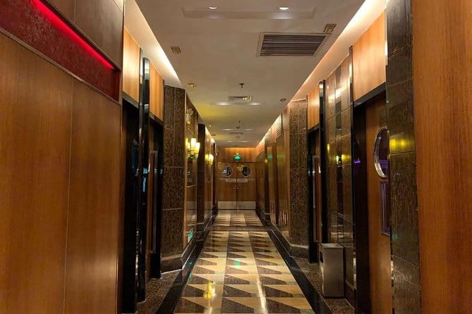 Pearl River Night Cruise and Karaoke with Buffet Dinner Tour in Guangzhou 8