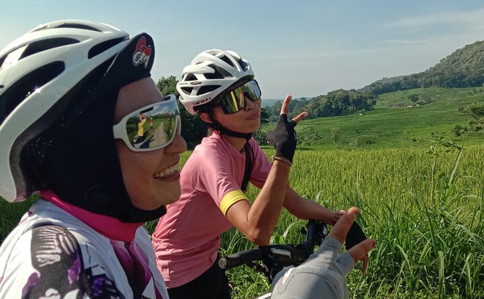 Cycling Tour Through Villages of Kulonprogo, Central Java